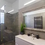 Viktoria Luxury